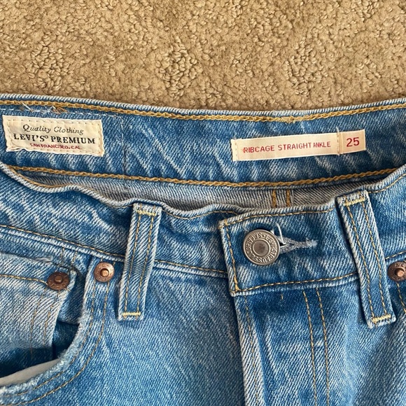 Levi’s Ribcage Straight Ankle jeans - Picture 3 of 4